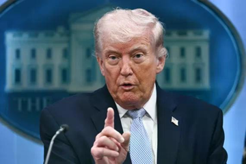 Tổng thống Trump khẳng định Mỹ không cần mở eo biển Hormuz, quyết thu hồi ‘bụi hạt nhân’ của Iran