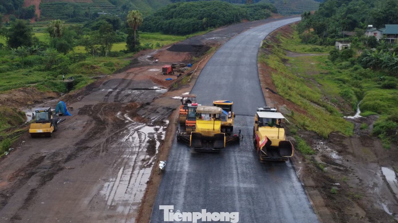 Cao tốc Tuyên Quang - Hà Giang hơn 100 km đang hình thành ra sao? - Ảnh 12.