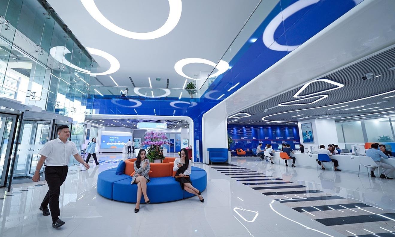 Số lượng nhân sự của ngân hàng Sacombank giảm mạnh