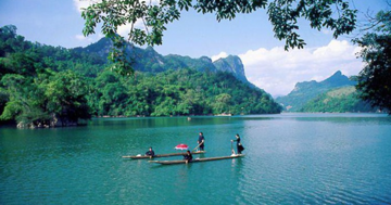 Quy hoạch hồ nước ngọt 200 triệu năm tuổi, lớn nhất Việt Nam, đẹp nhất thế giới thành điểm đến du lịch khác biệt