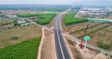 Chỉ vài giờ nữa, Việt Nam chính thức thông xe tuyến cao tốc hơn 21.000 tỷ kết nối 2 thành phố giàu có nhất cả nước