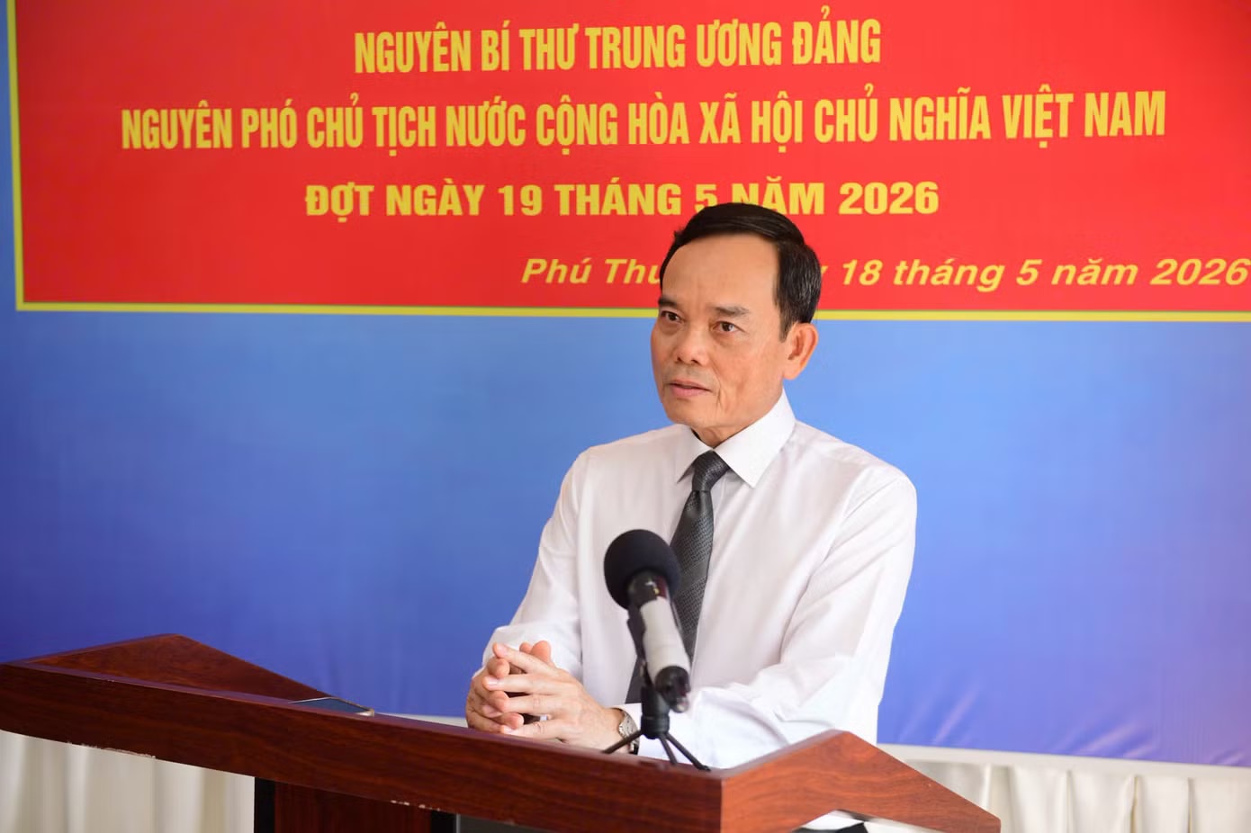 Bí thư Thành uỷ TPHCM Trần Lưu Quang phát biểu tại buổi lễ. Ảnh: Quang Định Nguyên Phó Chủ tịch nước Trương Mỹ Hoa nhận Huy hiệu 65 năm tuổi Đảng - Ảnh 2.