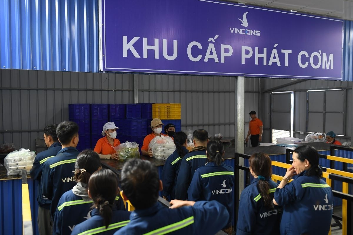 Vingroup tuyển dụng 20.000 nhân sự cho dự án khu đô thị 925.000 tỷ đồng - Ảnh 1.