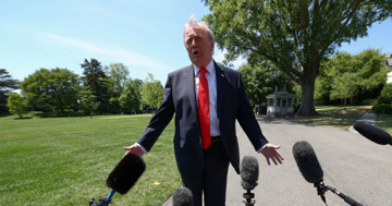 Tổng thống Mỹ Trump không hài lòng với đề xuất mới của Iran, dọa leo thang quân sự