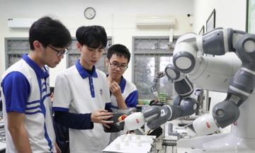 Từ 1/9, nhiều sinh viên sẽ nhận tối đa 8,4 triệu/tháng: Chi tiết ngành nào được hưởng? Điều kiện nhận tiền là gì?