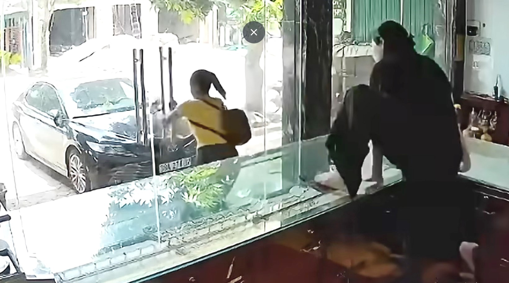 5 tiếng truy bắt một người phụ nữ quê Sóc Trăng - Ảnh 1.