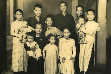 Gia đình hiếm hoi có 2 bà cháu cùng là NSND: Bà nội là 'tổ nghiệp' của sân khấu chèo, được nhận Huân chương Lao động, cháu gái được Đại tá Tự Long xem như người mẹ thứ 2