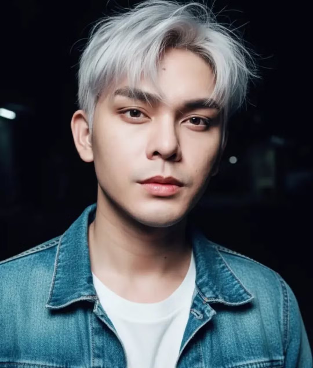 Danh tính nam ca sĩ bị bắt cùng Long Nhật - Ảnh 3.