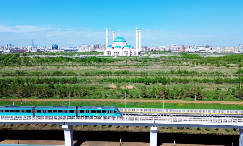 Chính thức khánh thành tuyến đường sắt đô thị do nhà thầu Trung Quốc xây dựng, vốn đầu tư 47.000 tỷ đồng - Ảnh 1.