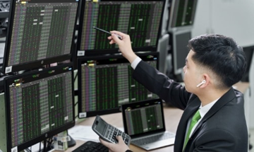 Công ty chứng khoán làm 'deal' IPO cho Vietcombank 19 năm trước nhận tin vui từ UBCKNN