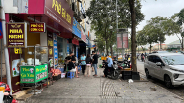 Hà Nội: Đỗ xe sai, lấn chiếm vỉa hè có thể bị xử phạt tới 12 triệu đồng