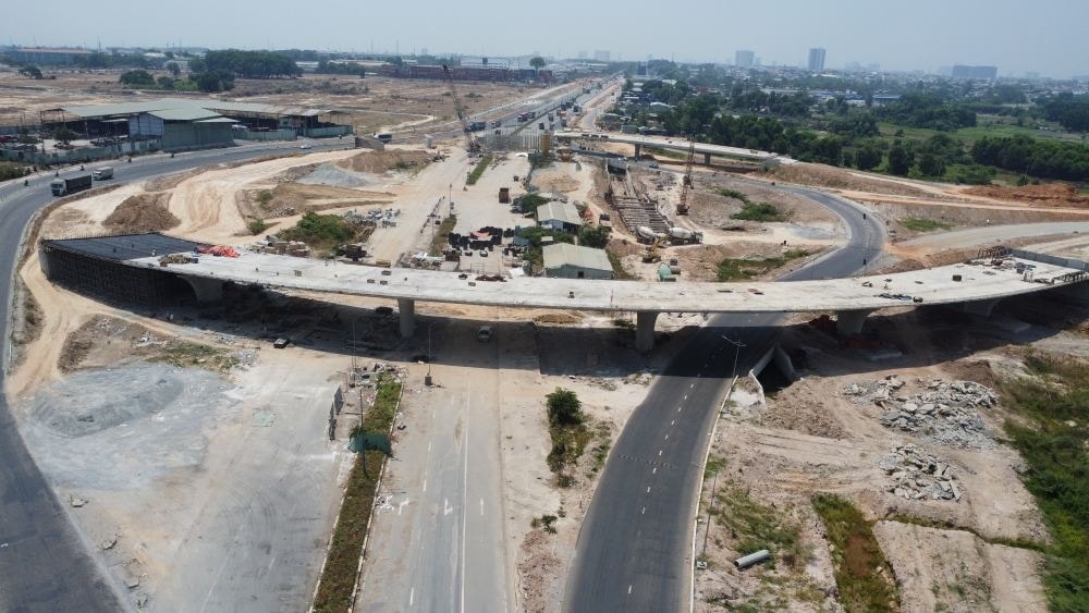 Dần thành hình nút giao 570 tỷ thuộc tuyến vành đai chiến lược của Đông Nam Bộ- Ảnh 1. Dần thành hình nút giao 570 tỷ thuộc tuyến vành đai chiến lược của Đông Nam Bộ- Ảnh 1.