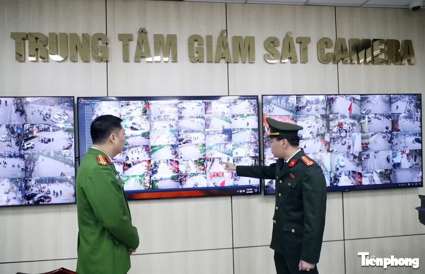 Hà Nội siết vỉa hè: Không thể chỉ cấm và phạt, sinh kế cần có lối đi - Ảnh 2.