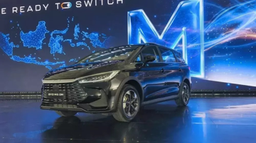 Ăn xăng 1,53L/100 km: BYD M6 đang bán tại Việt Nam ra mắt bản PHEV, chạy từ Hà Nội vào TP.HCM mà không cần tiếp nhiên liệu