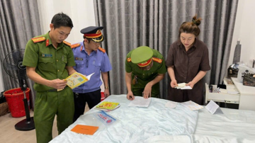 Bắt giam ‘cán bộ trung tâm đấu giá’ Trần Thị Phi Yến