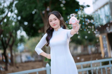 Nữ sinh trường huyện ẵm học bổng 11 tỉ đồng từ Mỹ: Điểm tuyệt đối chưa phải là tất cả