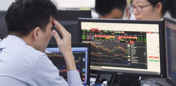 VN-Index tăng 10,7%, nhiều quỹ mở cổ phiếu vẫn giữ tỷ trọng tiền cao