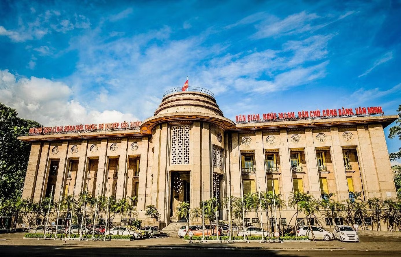 Ngân hàng Nhà nước chỉ đạo Ngân hàng Nhà nước vào cuộc việc tăng lãi suất huy động - Ảnh 1.