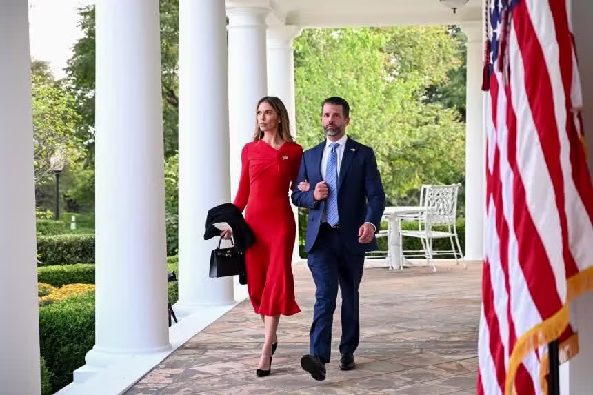 Tổng thống Mỹ Trump sẽ không dự đám cưới của con trai? - Ảnh 1.