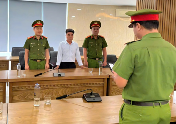Đột kích xưởng sản xuất, phát hiện 11.000 hũ nước yến giả: Khởi tố Giám đốc SN 1978