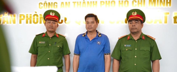 Huy động hơn 200 cán bộ chiến sĩ truy quét suốt 15 ngày đêm, bắt giữ 'ông trùm' Nguyễn Văn Đỏ, tịch thu 2 tỷ tiền mặt, nhiều sổ đỏ, xe ô tô và 1,3 tấn xyanua