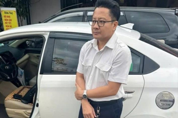 Bắt quả tang cán bộ thuế đang nhận tiền của doanh nghiệp