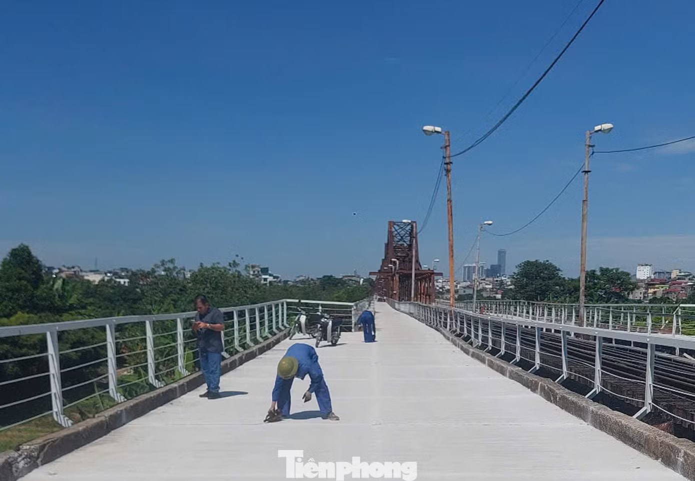 Sắp thông xe cầu Long Biên sau 2 tháng sửa chữa - Ảnh 2.