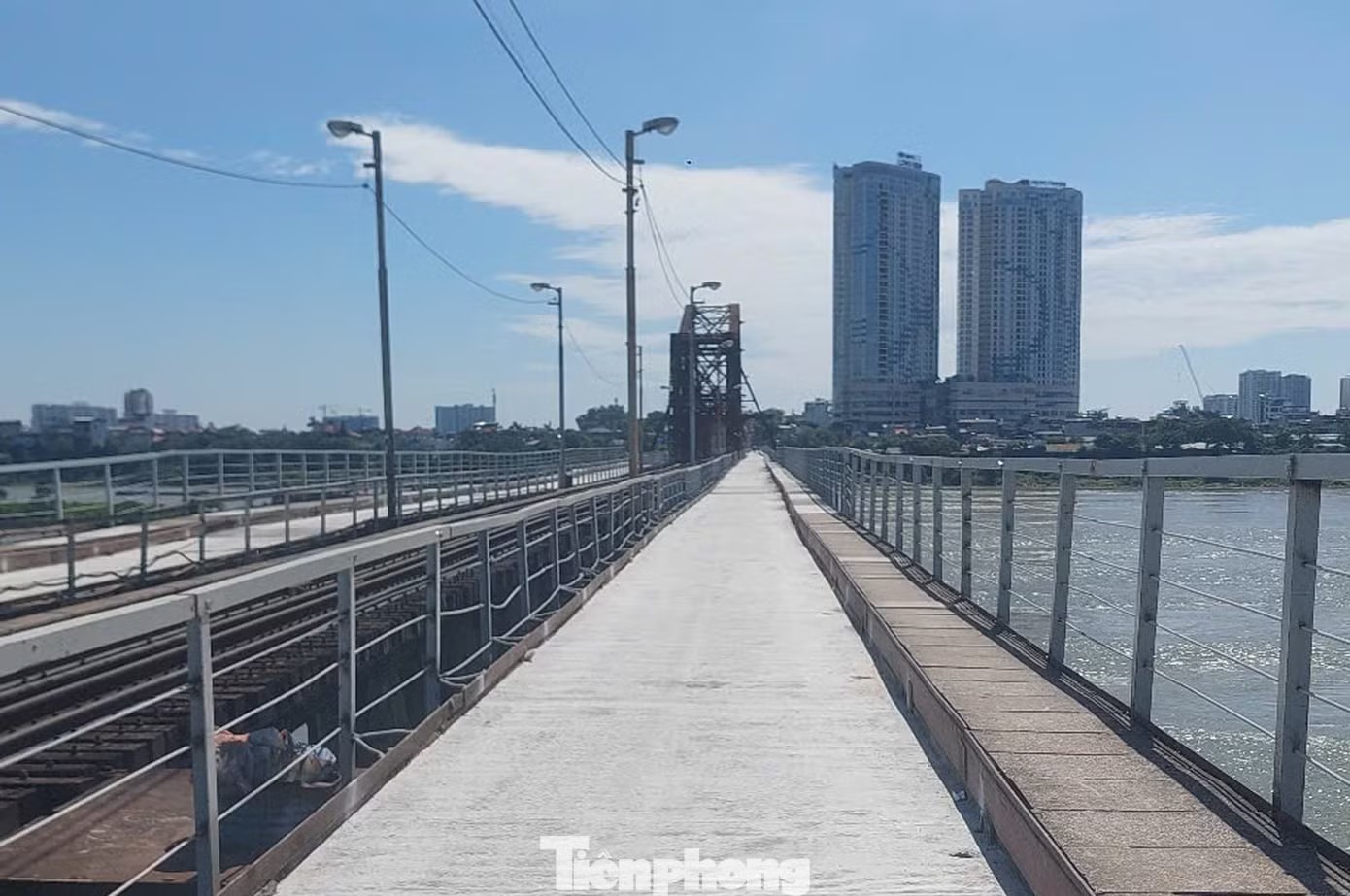 Sắp thông xe cầu Long Biên sau 2 tháng sửa chữa - Ảnh 1.