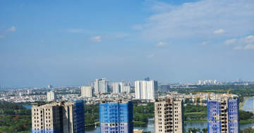 Muốn 'hạ nhiệt' giá chung cư phải gỡ cùng lúc nhiều 'nút thắt'