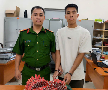 Sau tin báo qua Facebook, công an lập tức bắt 'khẩn' Nguyễn Văn Tiến SN 1999, thu giữ 8,3kg tang vật