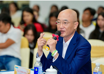 Sếp FE Credit: Tìm 'vay tiền' trên mạng, người dân dễ sập bẫy app lừa đảo hơn gặp công ty chính thống