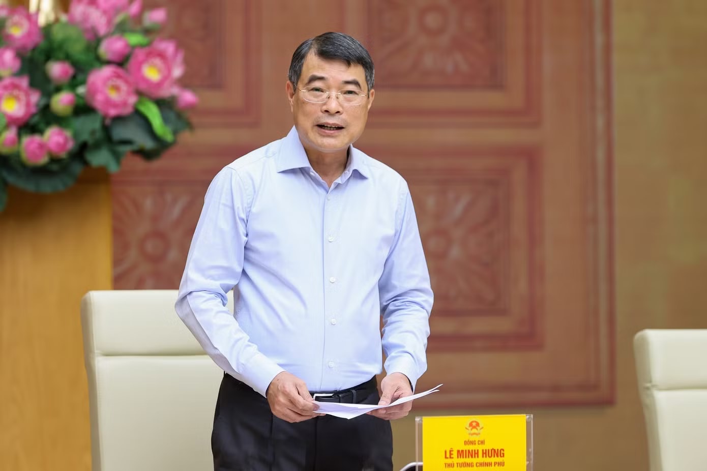 Thủ tướng Lê Minh Hưng phát biểu tại cuộc làm việc. Ảnh: VGP Thị trường nhà ở còn lệch pha nghiêm trọng giữa cung và cầu - Ảnh 1.