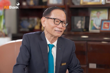 Chủ tịch Vũ Văn Tiền kể thời ABBank chỉ có 1 tỷ đồng và văn phòng thuê: ‘Cứ An Bình mãi thì không thể tồn tại được’