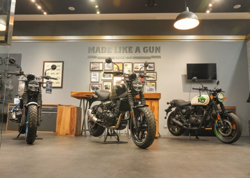 Hãng mô tô 125 tuổi tái xuất Việt Nam, tung liền 5 ‘quái thú’, giá khiến biker đứng ngồi không yên
