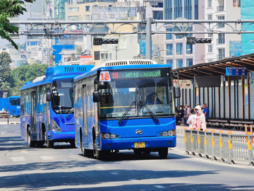 Sắp tới, người dân tại TP. HCM có thể gọi xe buýt đến đón theo nhu cầu