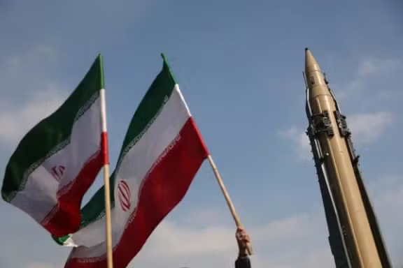 Cuộc tấn công của Mỹ không thể làm trật hướng đàm phán với Iran - Ảnh 1.