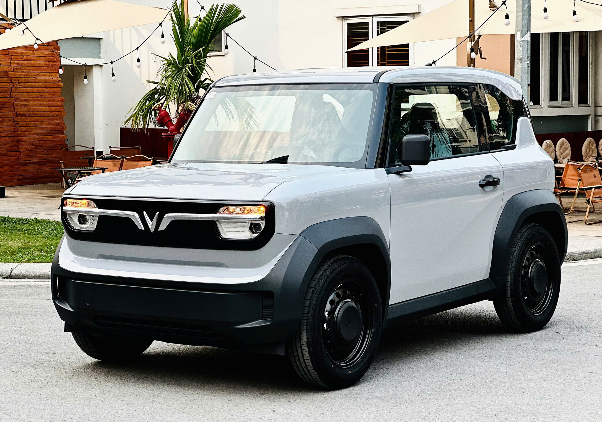 Với nhiều chủ xe, V