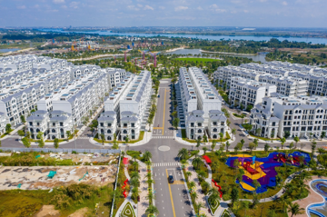 Cổ phiếu Vinhomes (VHM) tăng trần ngay sau chính sách mới