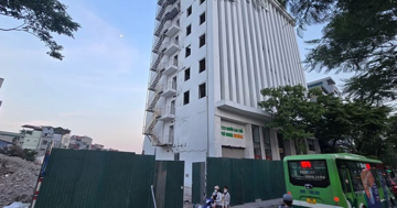 Một tòa nhà 13 tầng sẽ bị ‘cắt góc’, nhường chỗ cho tuyến vành đai xuyên tâm Thủ đô