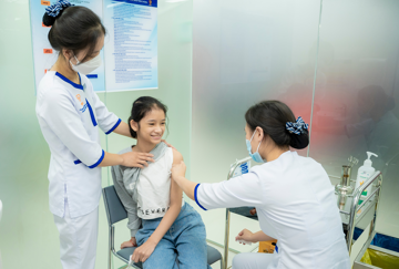 Từ ngày 1/7, người thuộc diện này sẽ được tiêm vaccine HPV miễn phí