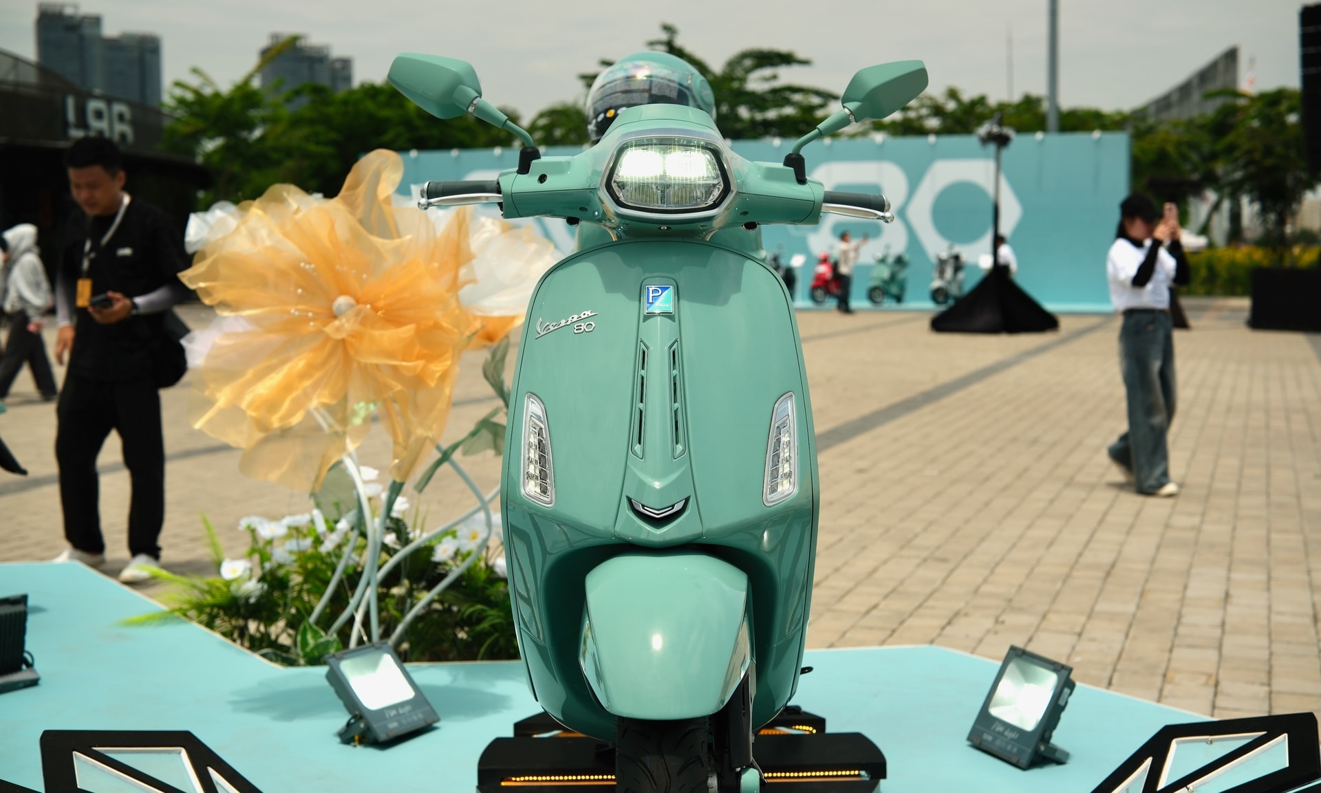 Vespa Sprint 180 3