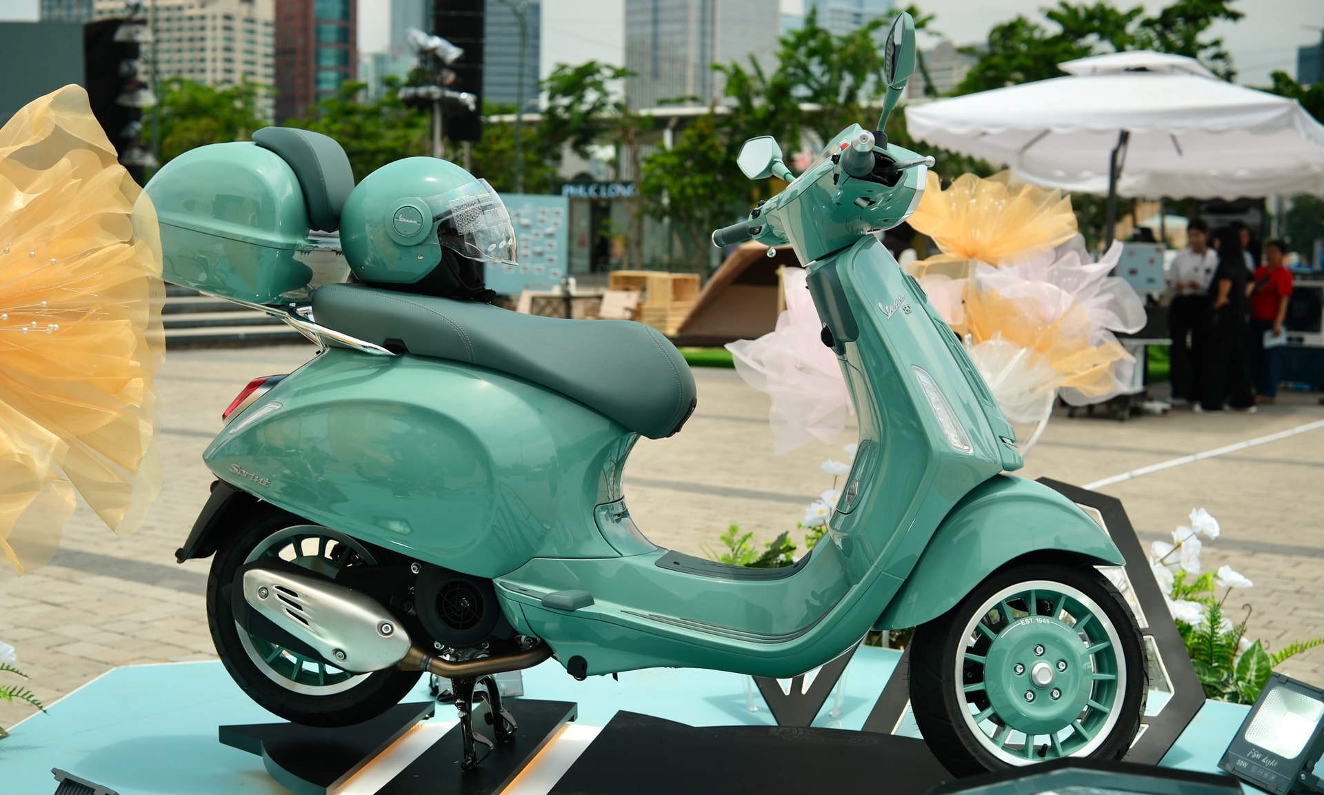 Vespa Sprint 180 2
