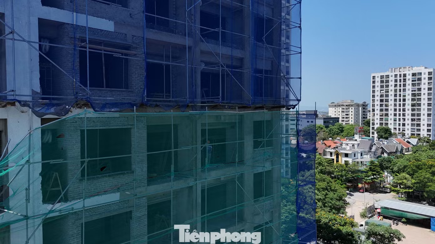Cận cảnh khu nhà ở sinh viên bỏ hoang chuyển đổi thành NOXH - Ảnh 2.