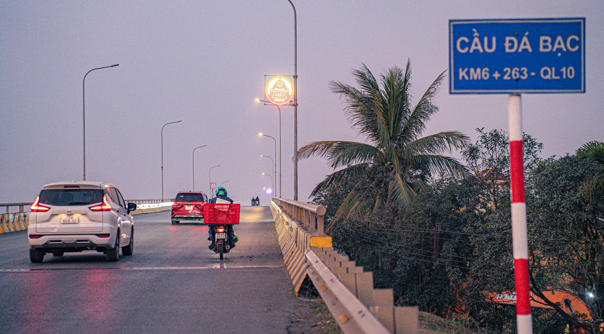 Cây cầu dài 520m kết nối Quảng Ninh với thành phố nhỏ nhất Việt Nam sắp được ‘lên đời’- Ảnh 2.