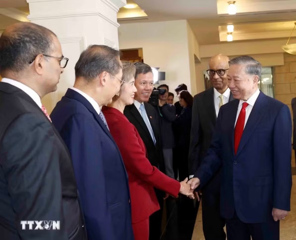Lễ đón trọng thể Tổng Bí thư, Chủ tịch nước Tô Lâm và Phu nhân tại Singapore - Ảnh 5.