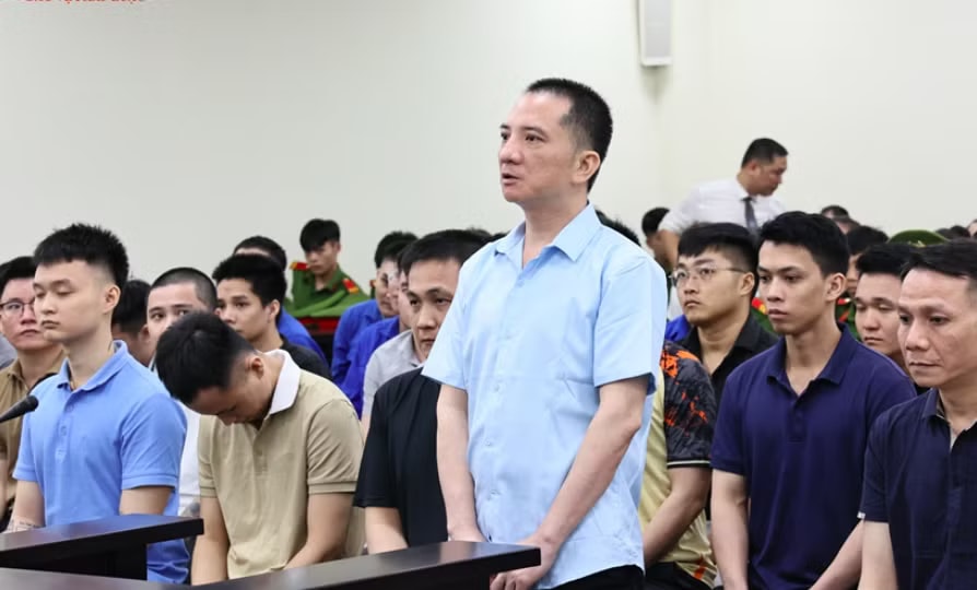 58 bị cáo lĩnh án vì sang Lào vận hành đường dây đánh bạc 4.000 tỷ đồng - Ảnh 1.