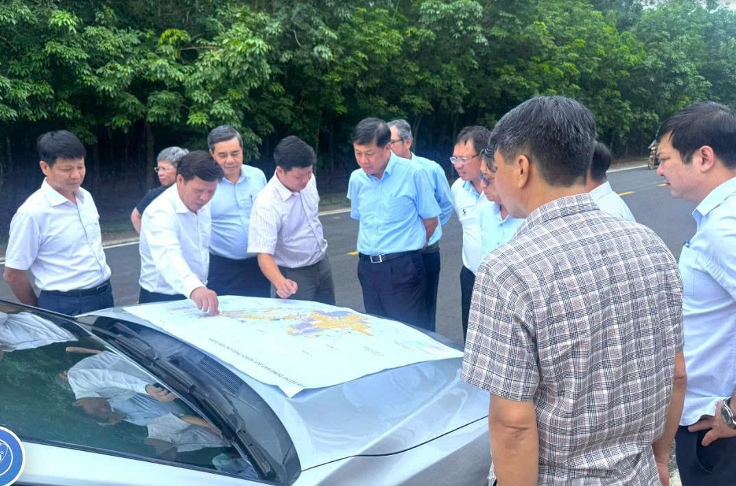 Chuyển động mới của ‘trùm’ bất động sản khu công nghiệp phía Nam sau thông tin lãnh đạo bị khởi tố - Ảnh 2.