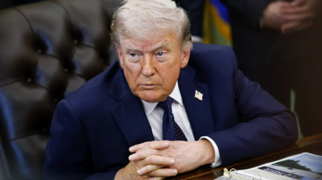 Ông Trump cảnh báo sẽ đánh thuế nặng với Vương quốc Anh