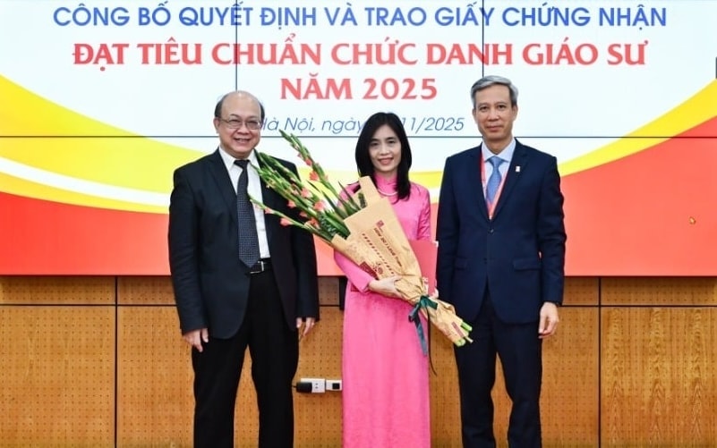 giao-su-thanh-binh-2.jpeg