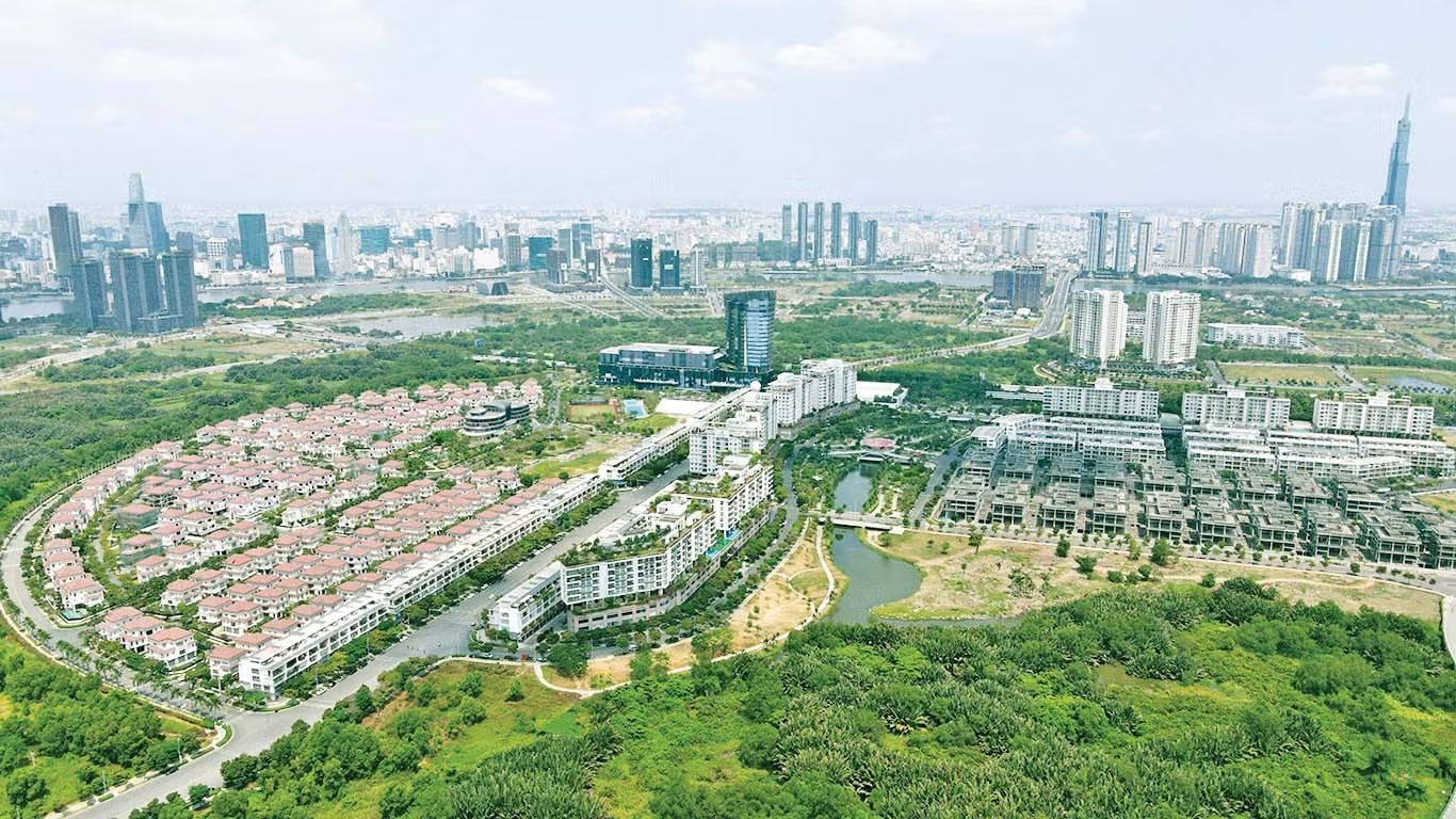 Nghị quyết 98 cho phép TPHCM tự chủ tài chính, tăng tốc quy hoạch và phát triển hạ tầng giao thông đô thị. Ảnh: Phạm Nguyễn 'Năng lượng mới' để bứt tốc - Ảnh 3.